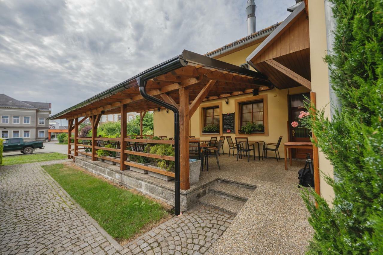 Hotel Taverna Javornik  Exterior photo